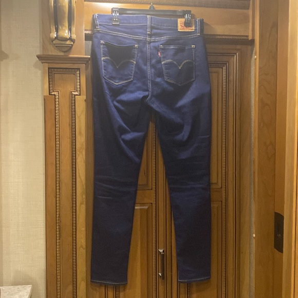 Levi’s 311 Dark Wash Shaping Skinny Jeans Size 31 - Picture 3 of 5